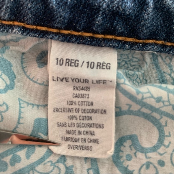 American Eagle Medium Blue Mid-Rise Distressed Straight Jeans - Picture 5 of 9